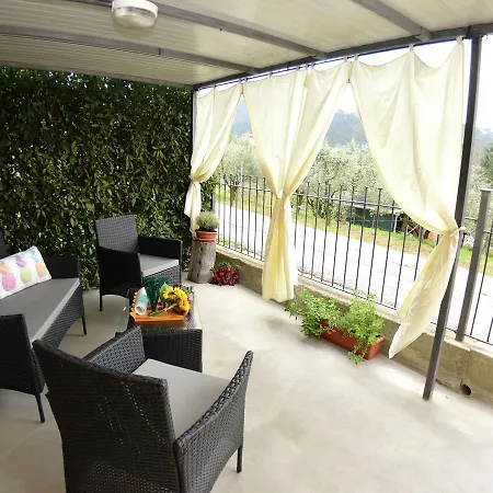 Lovely Cottage In Gualdo With Swimming Pool
